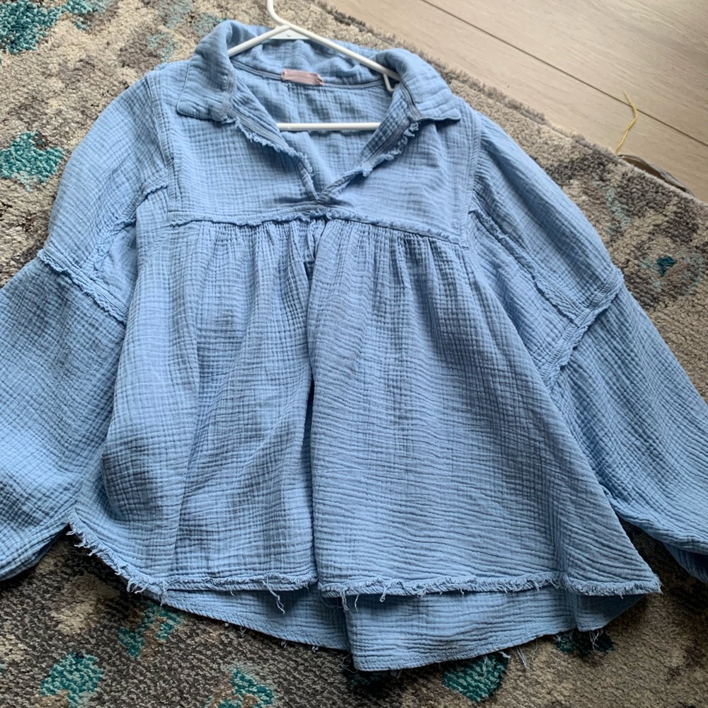 Ces Femme Light Blue Textured Blouse M (one pic looks grey its def light blue